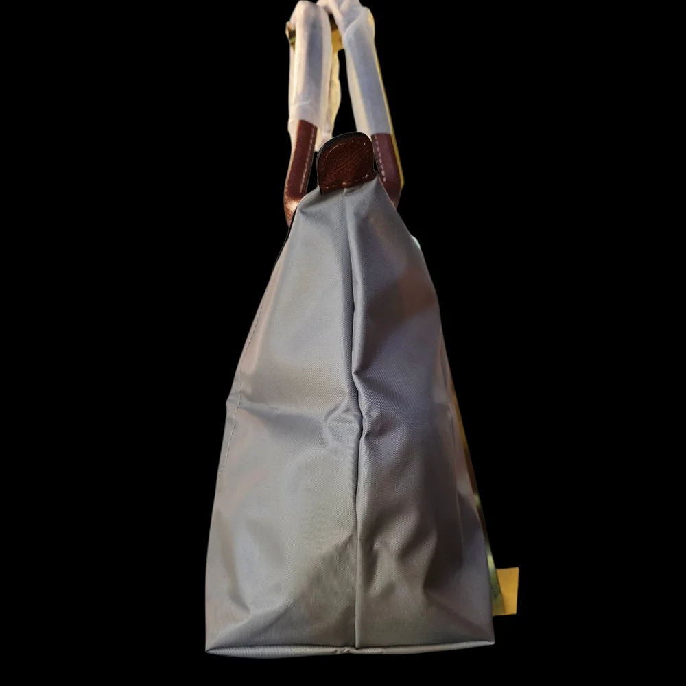 SALE!! 2026 New Designer Light Brown Medium Tote in Nylon NWT - Picture 4 of 11
